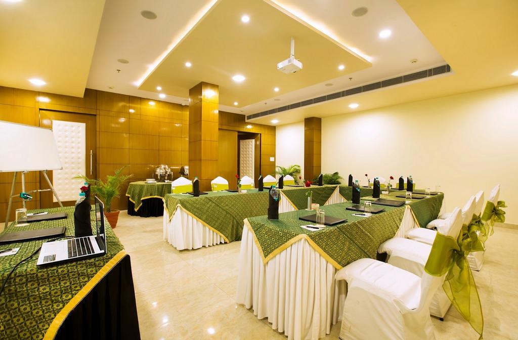 Hotel Kapish Smart-All Pure Veg Jaipur Ngoại thất bức ảnh